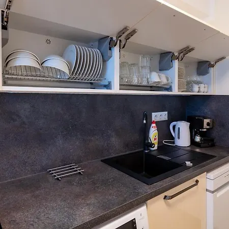 Large Prosek - Your Second Home! Apartment *