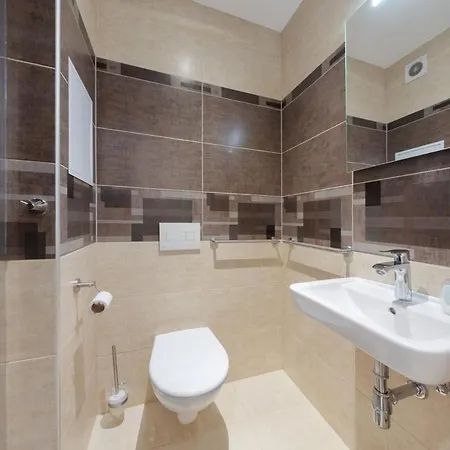 Apartment Large Prosek - Your Second Home! *