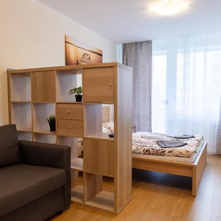 Daire Large Prosek, 3 Bedrooms - Pva Expo Prag