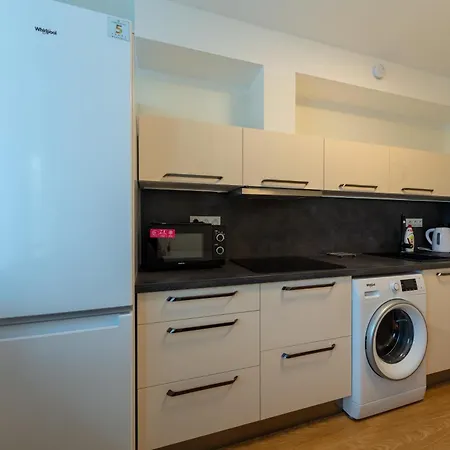 Large Prosek, 3 Bedrooms - Pva Expo Daire